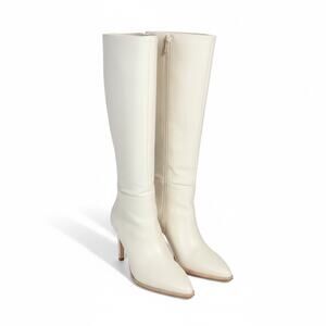 Soda Knee High Cream Boots Size 10 EUC